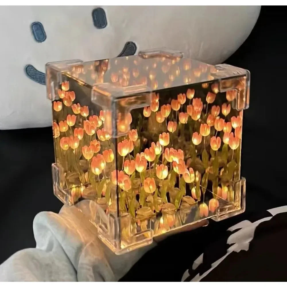 Luminária Tulip Cube